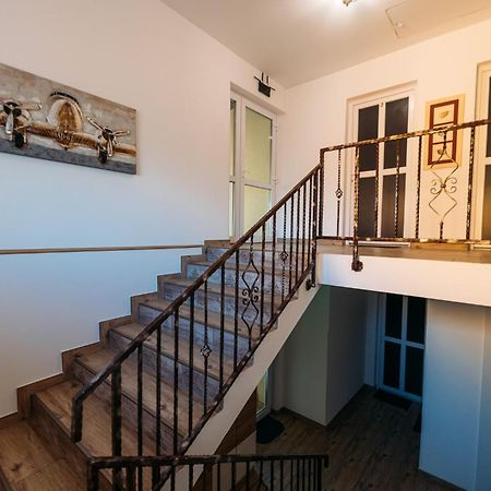 Pensiune Carpati Hunedoara Exterior foto